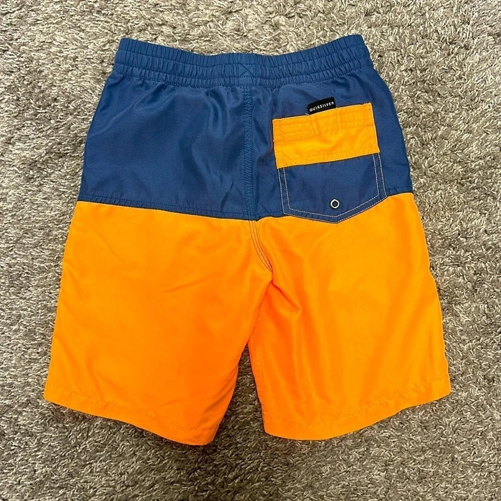 EUC Boys Quicksilver Magic 5 Swim Trunks - Size 7